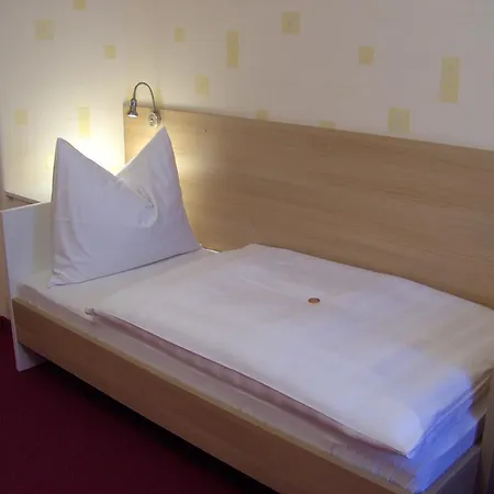 Bed & Breakfast Fruehstueckspension Leopold Janu Senftenberg