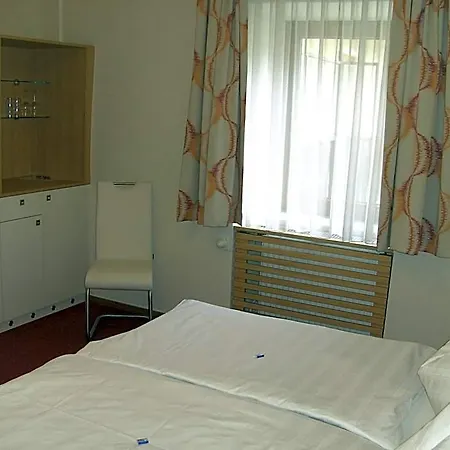 Fruehstueckspension Leopold Janu Bed & Breakfast