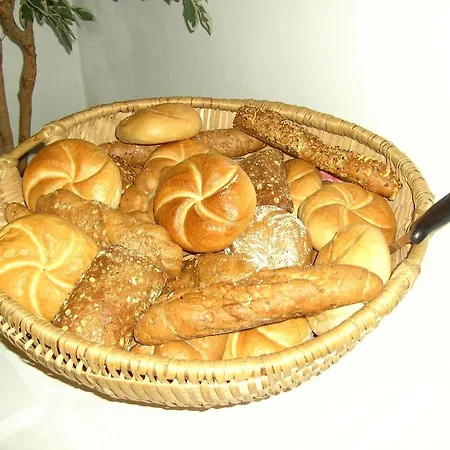 Leopold Janu Frühstückspension