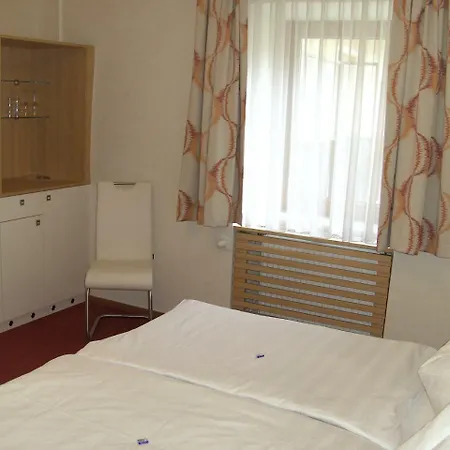 Leopold Janu Frühstückspension